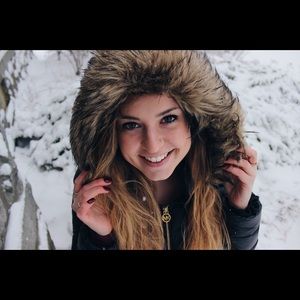 Meet your Posher, Maddie